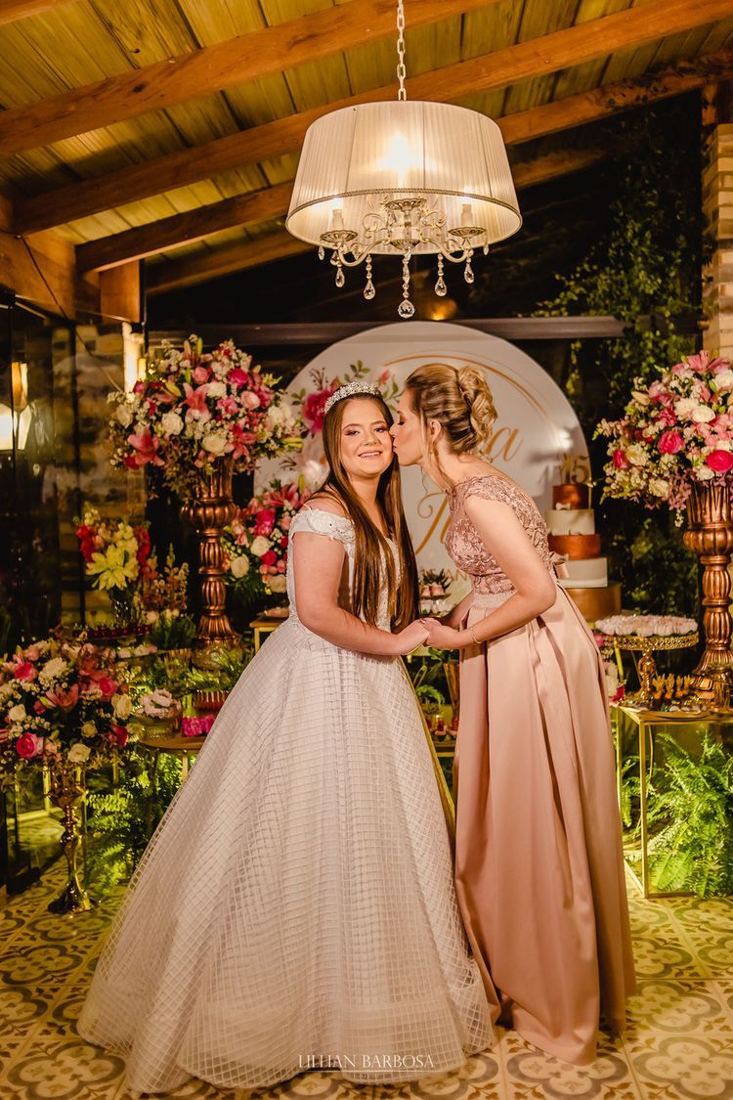 Debutante com a mãe